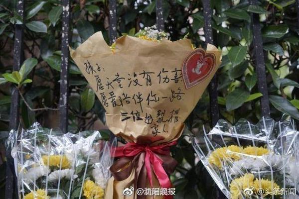 球衣记者：湖人的双向合同后卫克里斯